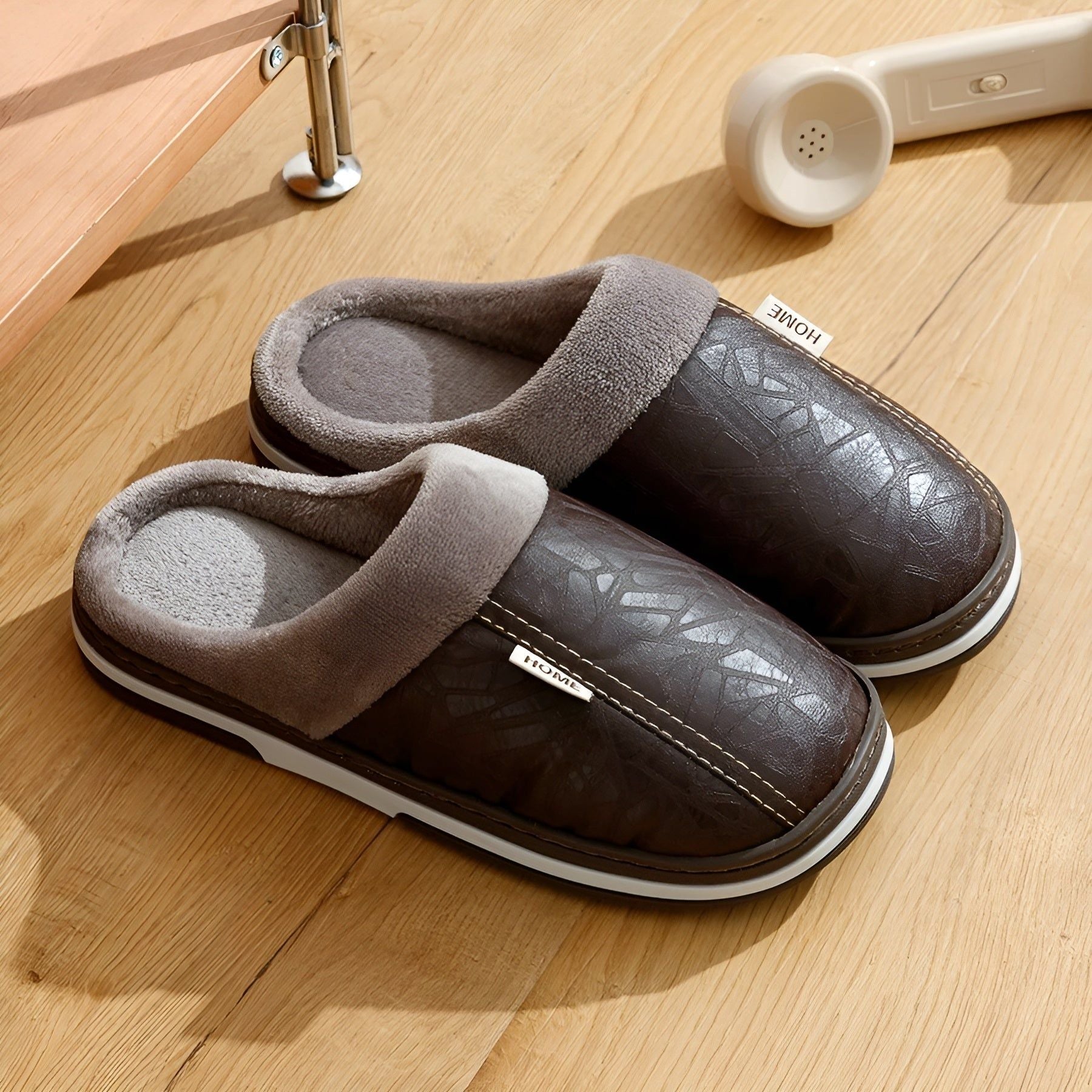 CozyWalk Slippers - Vattentäta tofflor i läder