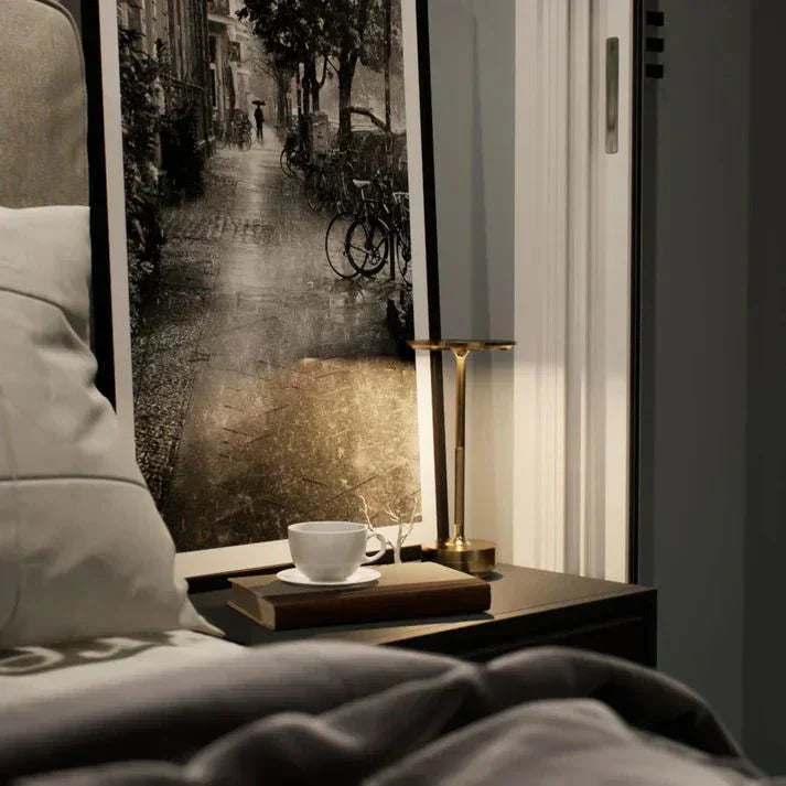 AuraLux - Trådlös Touch Lampa